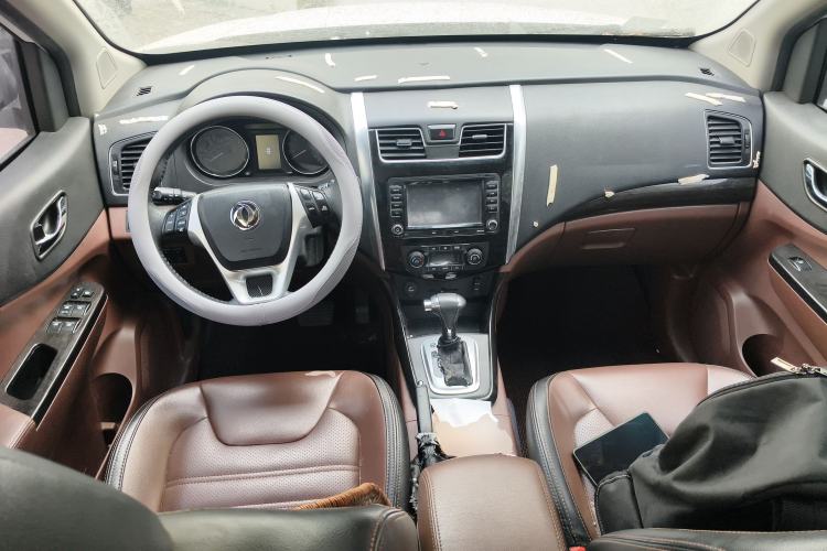 Used FORTHING SX6 2016 1.6L CVT Deluxe Model Center Console