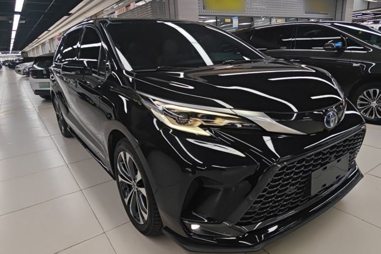 Used Toyota Granvia 2022 2.5L Hybrid Premium Edition