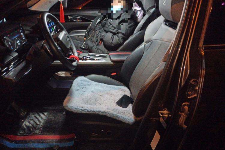 Used CHANGAN OSHAN Z6 2023 Blue Whale 1.5T DCT Smart-Led City Edition