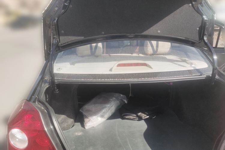 Used Geely Auto Diamond 2013 1.5L Manual Entry-Level Model Trunk