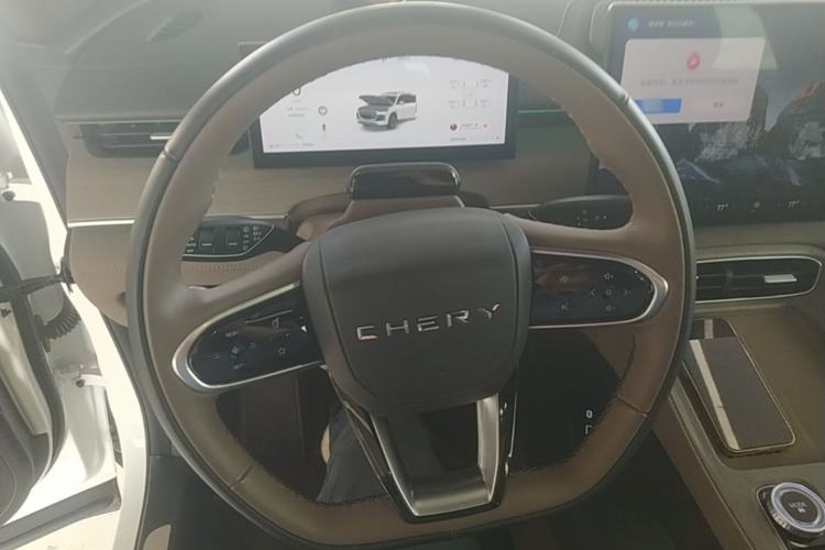 Used Chery Tiggo 8 PLUS 2025 290TGDI DCT Prestige 5-Seater