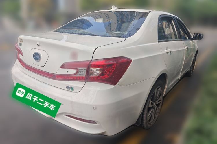 Used BYD Qin New Energy 2015 1.5T Dual-Crown Flagship Plus Edition Rear Right 45 Deg