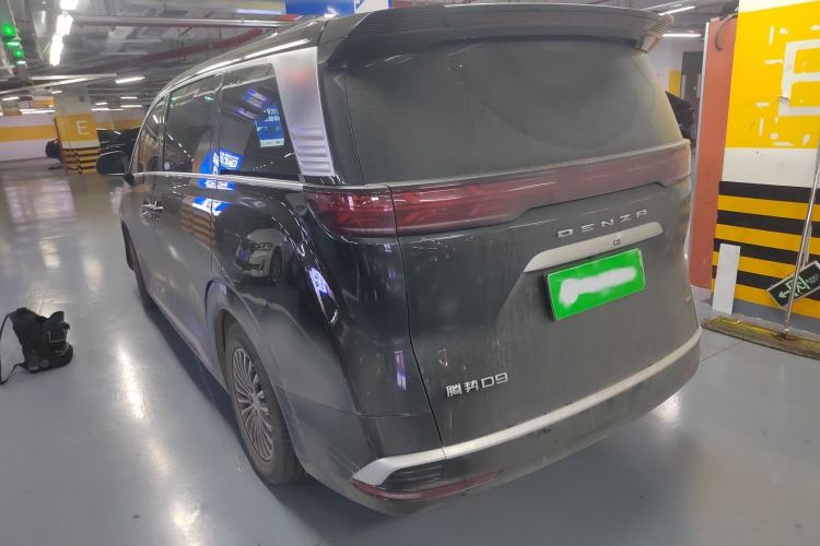 Used Denza D9 2024 DM-i 1050 Luxury Model