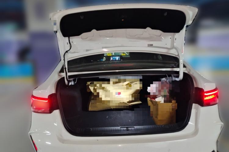 Used Chery Fengyun A8 2025 Model 70km Basic Version
