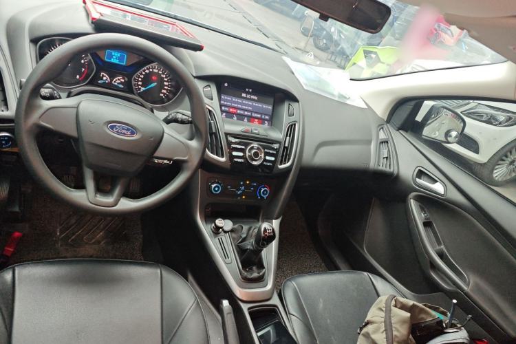 Used Ford Focus 2018 Hatchback Classic 1.6L Manual Comfort Plus SmartDrive Edition
