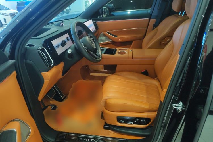 Used Hima AITO M8 2025 Extended-Range Max+ Version 53.4 kWh 6-Seater Edition
