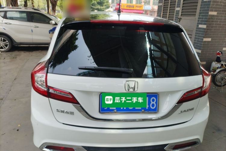 Used Honda Jade 2013 1.8L automatic Comfort version 5 seats