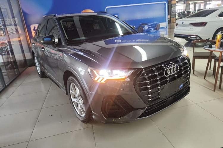 Used Audi Q3 2019 35 TFSI Advanced Dynamic Edition
