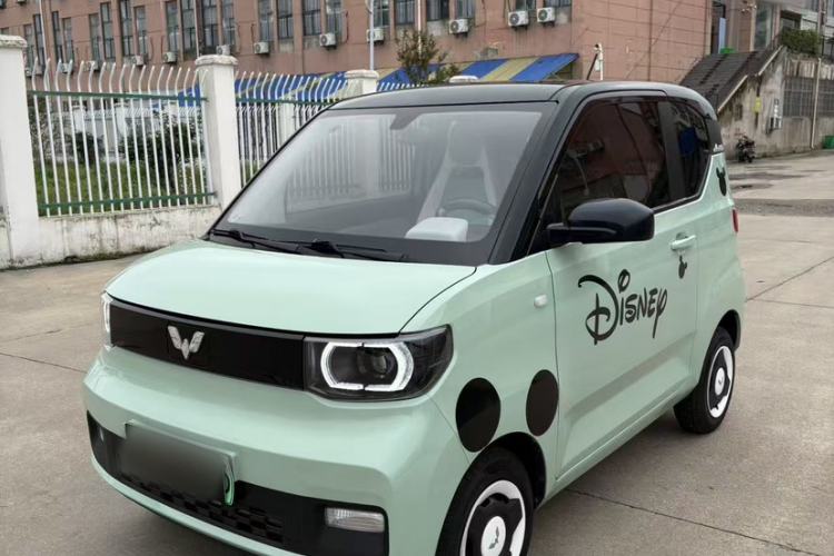 Used Wuling Hongguang MINIEV 2021 Macaron Sandwich Model 170 km Lithium Iron Phosphate Exterior 3