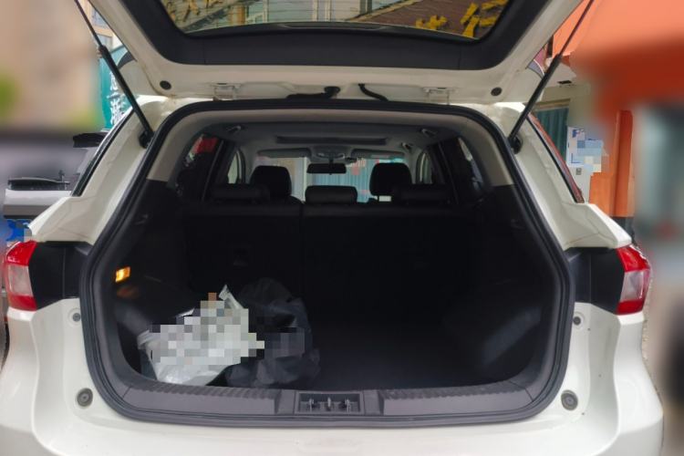 Used GAC Trumpchi GS4 2017 235T Automatic Two-Wheel Drive Luxury Smart Connectivity Version Trunk