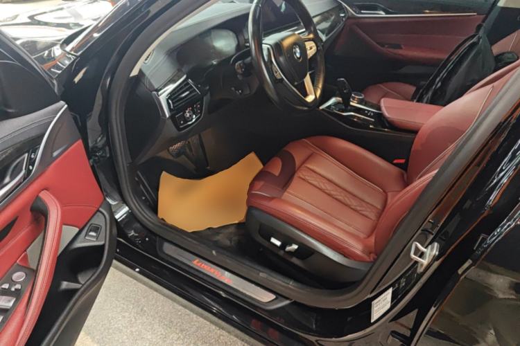 Used BMW 5 Series 2021 525Li Luxury Package
