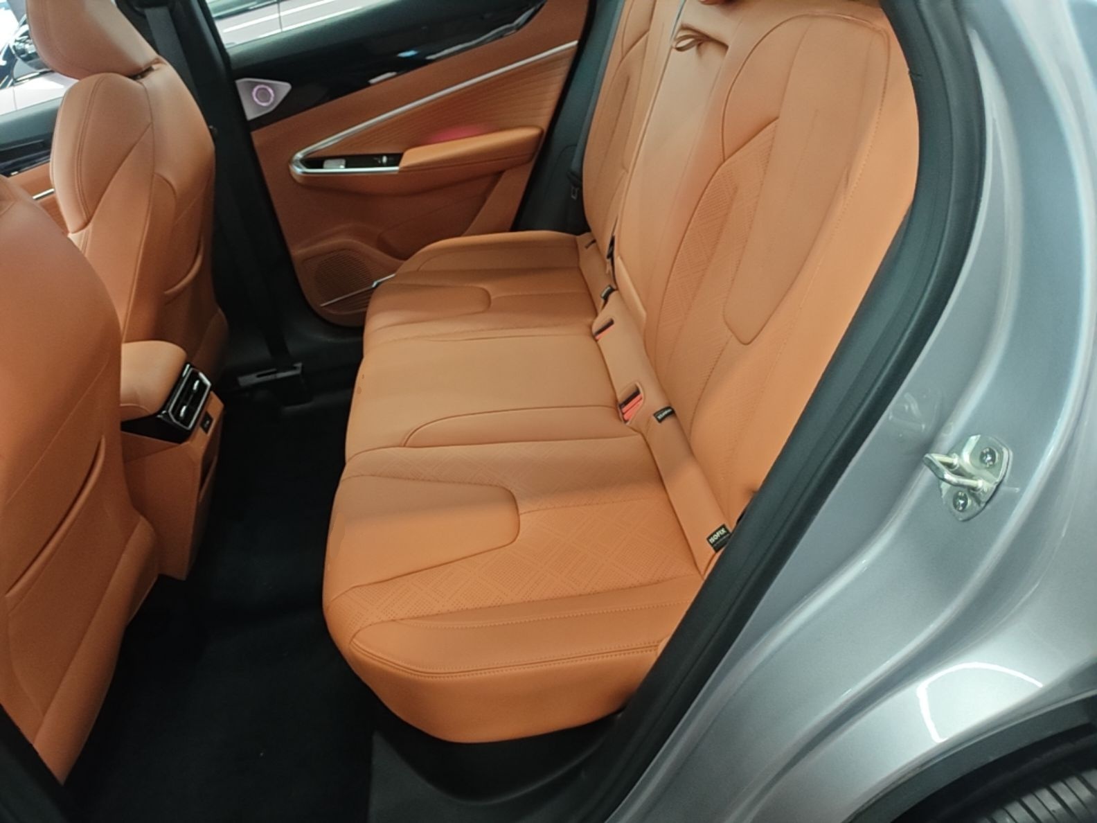 Geely Auto Emgrand X7 Sport 2026 Model 1.5TD Beloved — снимка 20