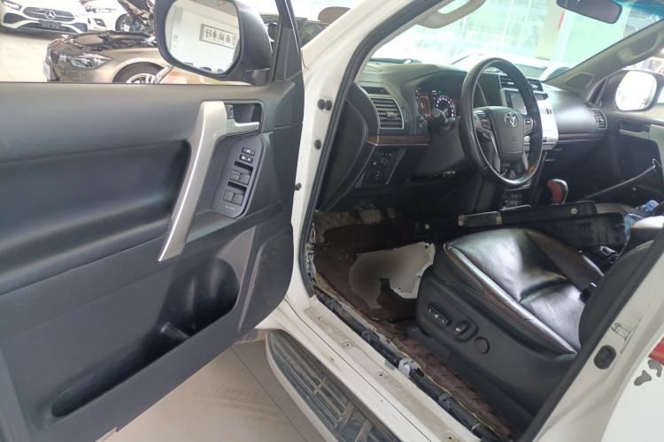 Used Toyota Prado 2019 3.5L Automatic TX-L Deluxe Edition with Rear-Mounted Spare Tire Driver Seat