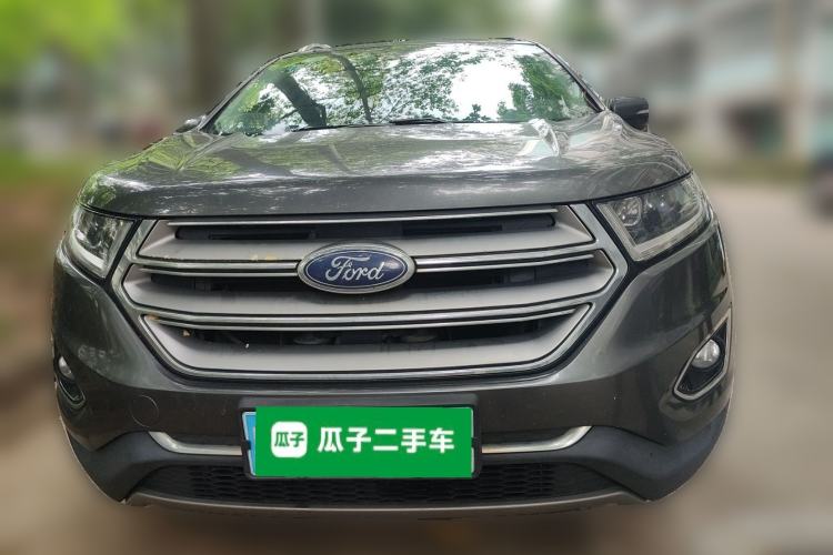 Used Ford Edge 2015 2.0T GTDi Two-Wheel-Drive High-Line Version
