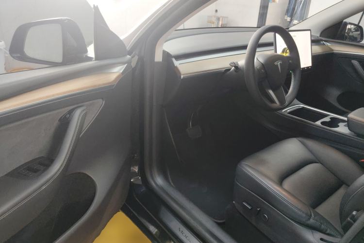 Used Tesla Model Y 2021 Standard Range Rear-Wheel Drive Version Driver Seat