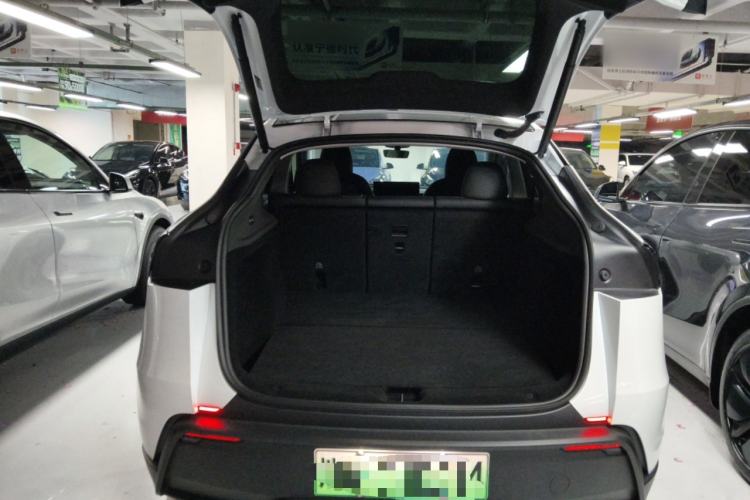 Used Tesla Model Y 2025 Rear-Wheel-Drive Version