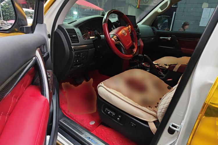 Used Toyota Land Cruiser 
