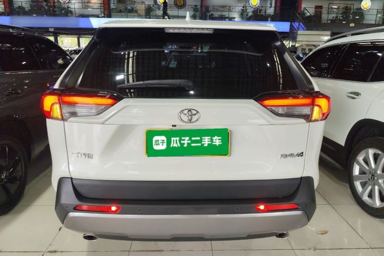 Used Toyota RAV4 2020 2.0L CVT Two-Wheel Drive Fashion Edition
