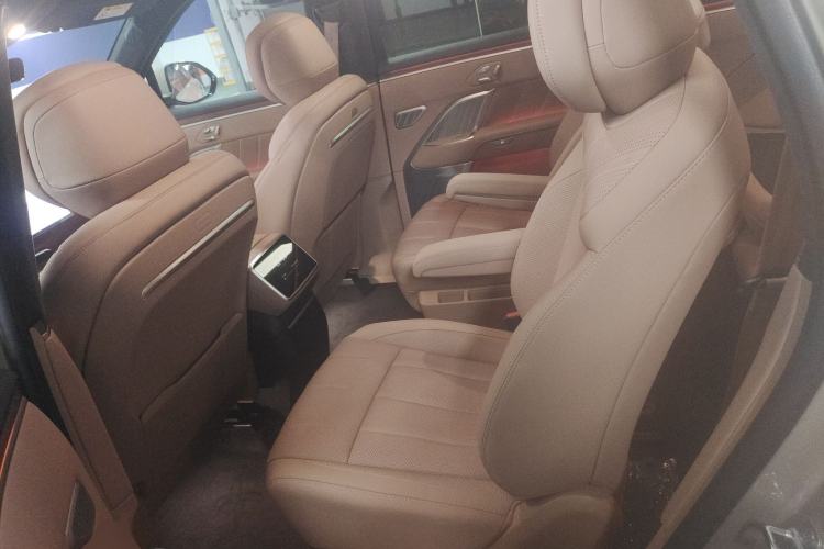 Used ONVO Luxeed L90 2025 Model—Pro Six-Seater Version Left Rear Seat