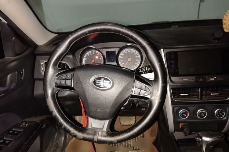 Used Bestune B30 2016 1.6L Automatic Premium Edition Steering Wheel