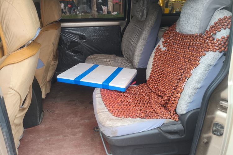 Used Wuling Rongguang V 2016 1.5L Practical Version Non-Power-Assisted Left Rear Seat