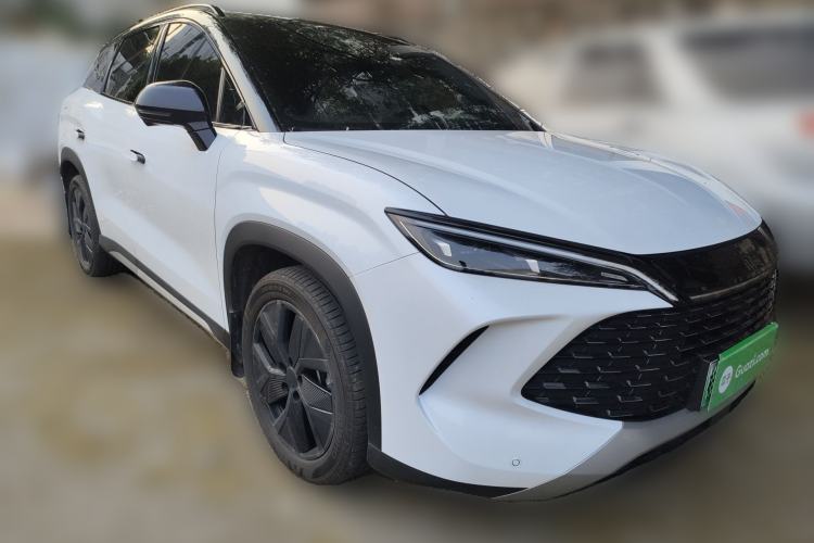 Used BYD Song L DM-i 2024 160km Beyond Edition Front Right 45 Deg