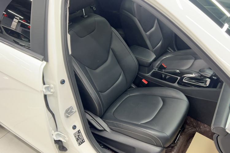 Used Ford Escort 2021 1.5L Automatic Diamond Edition Right Front Seat