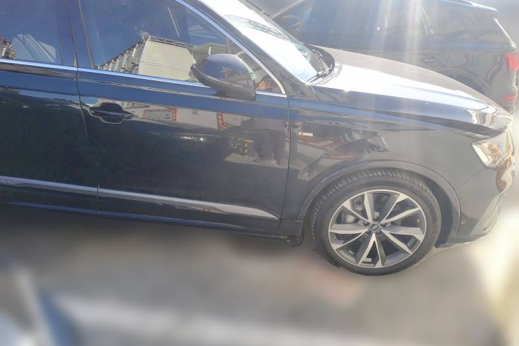 Used Audi Q7 2022 55 TFSI quattro S line Sport model