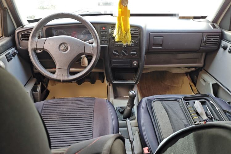 Used Volkswagen Jetta 2010 1.6L Partner