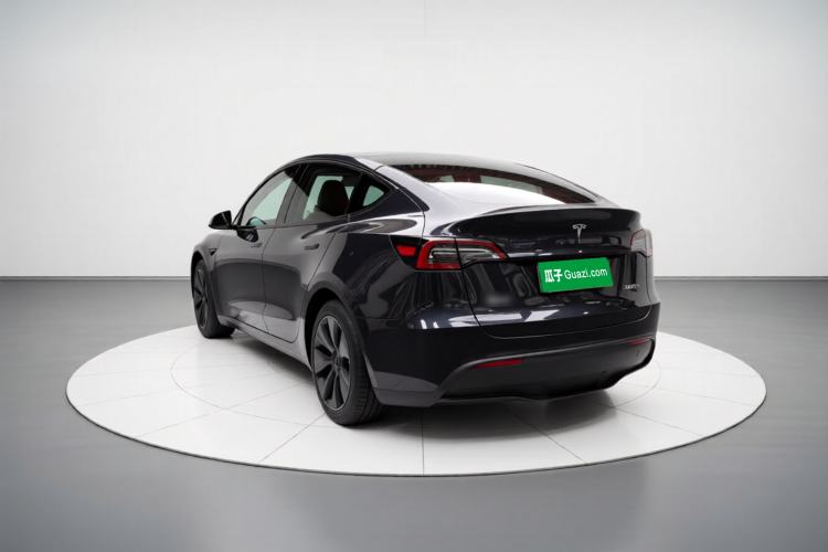 Used Tesla Model Y 2024 Rear-Wheel-Drive Version Exterior 2
