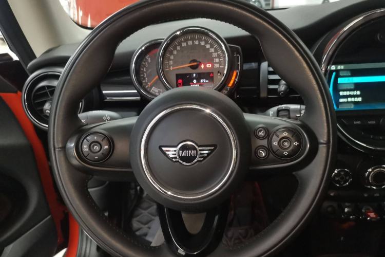 Used MINI MINI 2018 1.5T COOPER Classic Edition