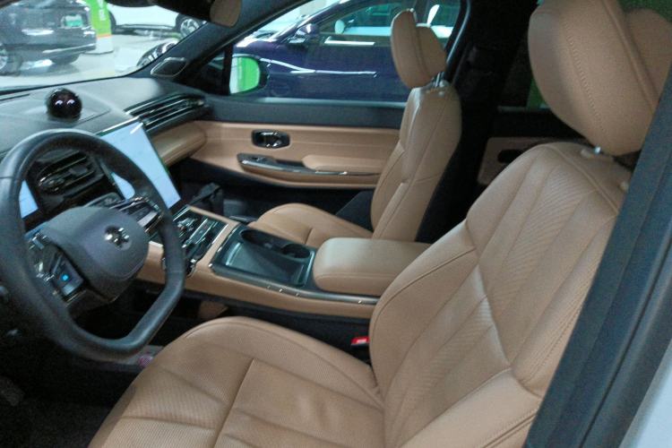 Used Nio ES8 2020 580 km Range Signature Edition Six-Seater Version
