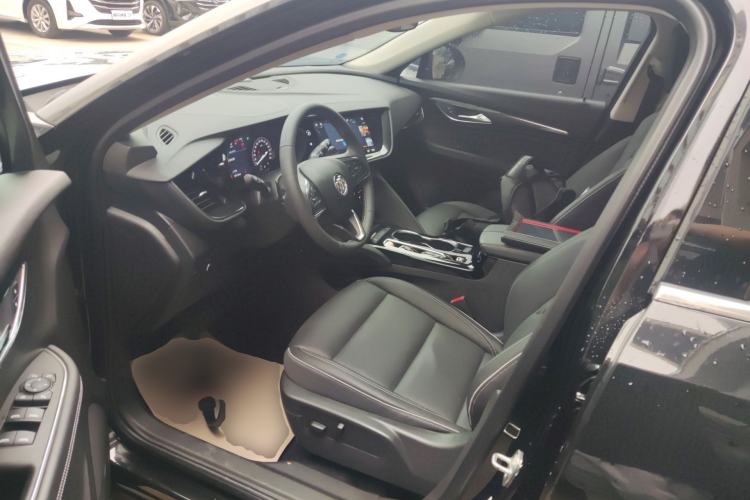 Used Buick Envision 2022 Facelift Encore S 552T Two-Wheel-Drive Luxury Model
