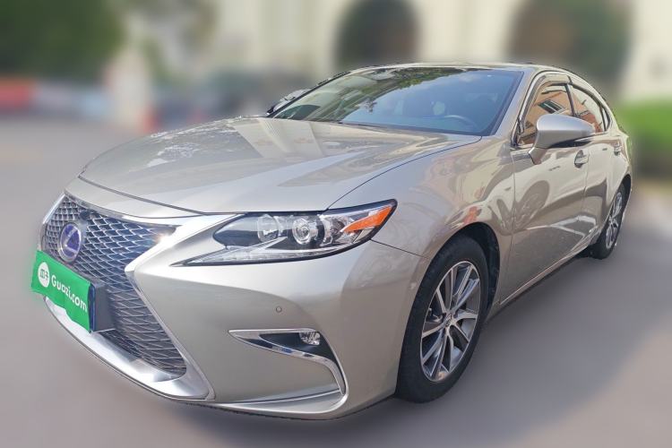 Used Lexus ES 2015 300h Comfort Edition