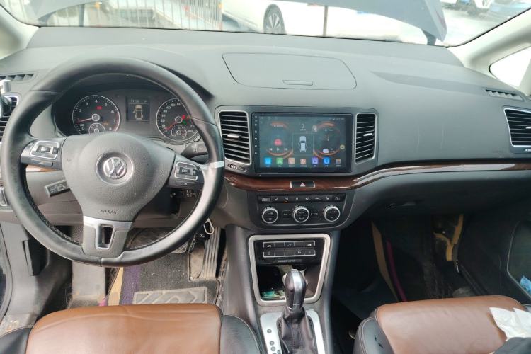 Used Volkswagen Sharan 2014 2.0 TSI Comfort Model
