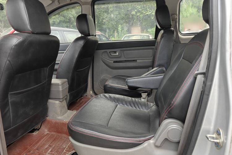 Used BAIC Weiwang M20 2014 1.5L practical type BJ415A Interior 3