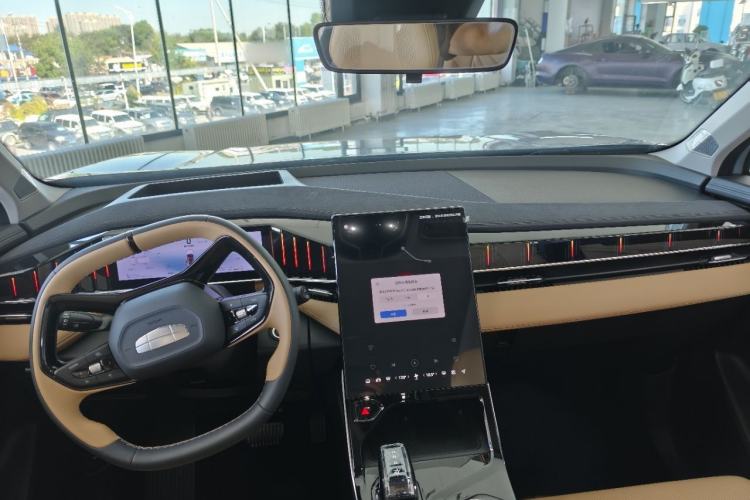 Used Geely Auto FX11 2023 2.0TD DCT Flagship Version Interior 2