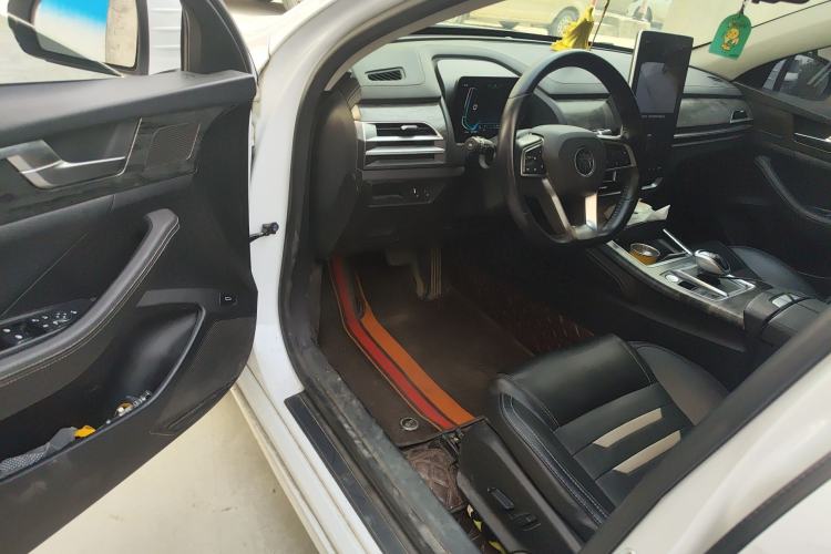 Used BYD Qin Pro New Energy 2018 DM 1.5TI Automatic Smart Connect Enjoyment Model Driver Seat