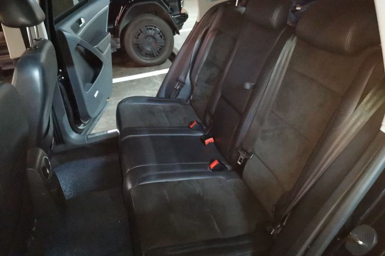 Used Volkswagen Tiguan 2015 2.0 TSI Automatic All-Wheel Drive Flagship Edition Left Rear Seat