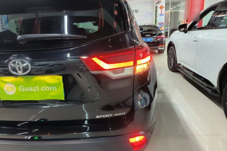 Used Toyota Highlander 2021 2.0T Four-Wheel Drive Luxury Edition 7 Seats
