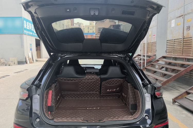 Used CHANGAN UNI-T 2020 1.5T Flagship Version Trunk