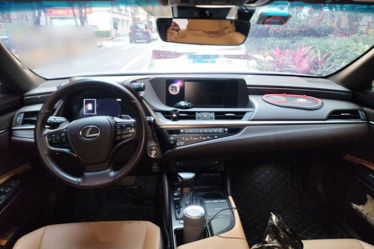 Used Lexus ES 2020 200 Excellence Edition