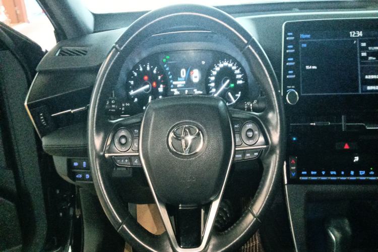 Used Toyota Avalon 2019 2.0L Luxury Edition China VI Standard Steering Wheel