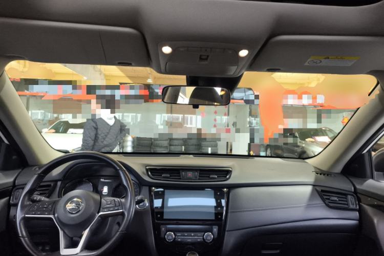 Used Nissan X-Trail 2020 2.0L XL ITS CVT 2WD SmartConnect Comfort Edition Center Console