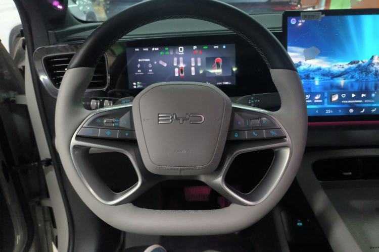 Used BYD Sealion 06 New Energy 2025 Model DM-i 170 Navigation Pro Edition Steering Wheel