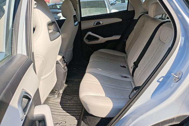 Used BYD Yuan UP 2025 Intelligent Driving Version 401 km Beyond-Range Edition