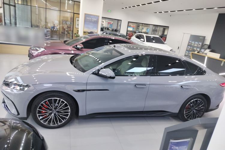 Used BYD Han 2025 EV with 701 km of Laser Radar-Enabled Intelligent Driving