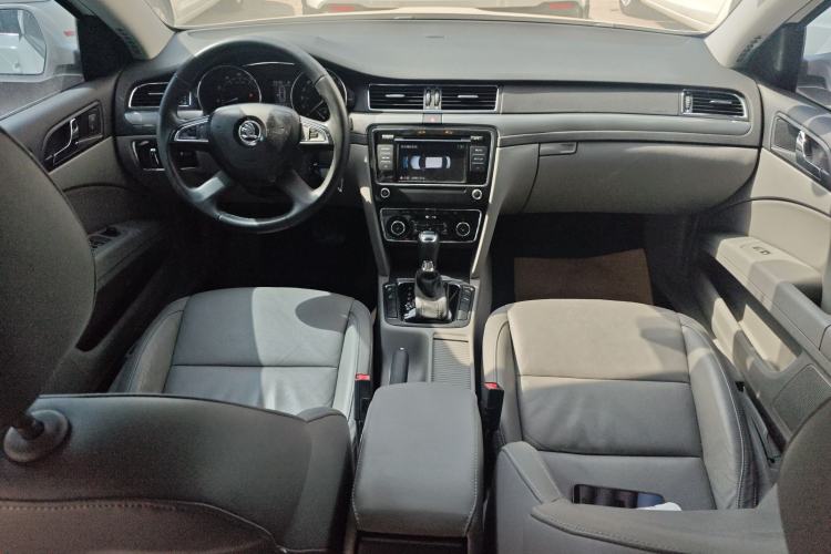 Used Skoda Superb 2013 1.8TSI Automatic Yashi Edition
