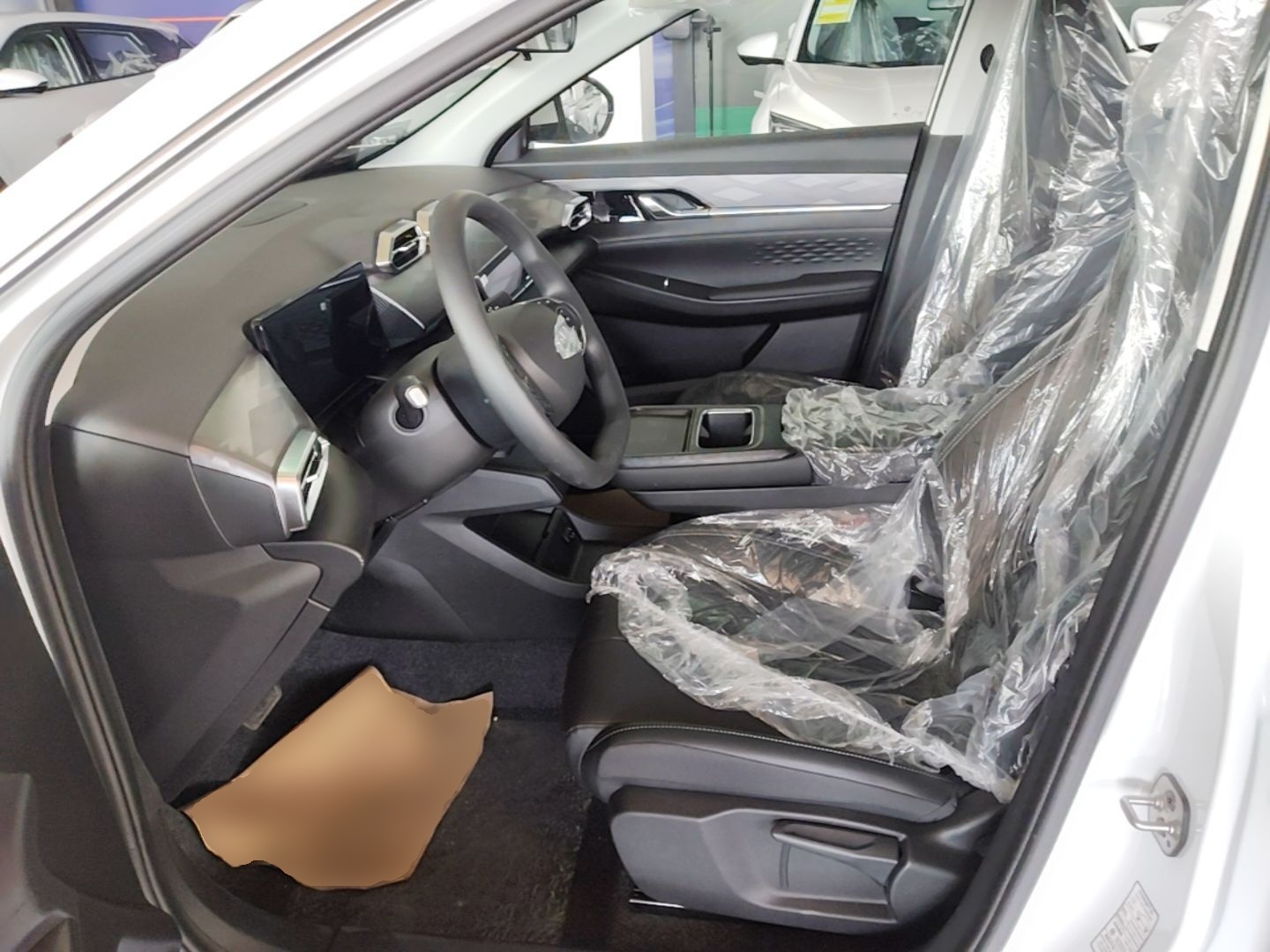 Dongfeng Aeolus SKY EV01 2025 530 km AIR Elite Edition — снимка 17