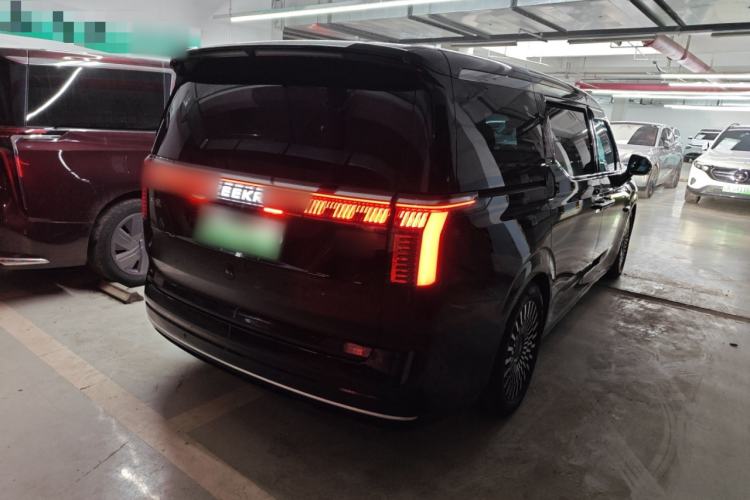 Used Zeekr 009 2024 Six-Seat Executive Version 4WD 108 kWh